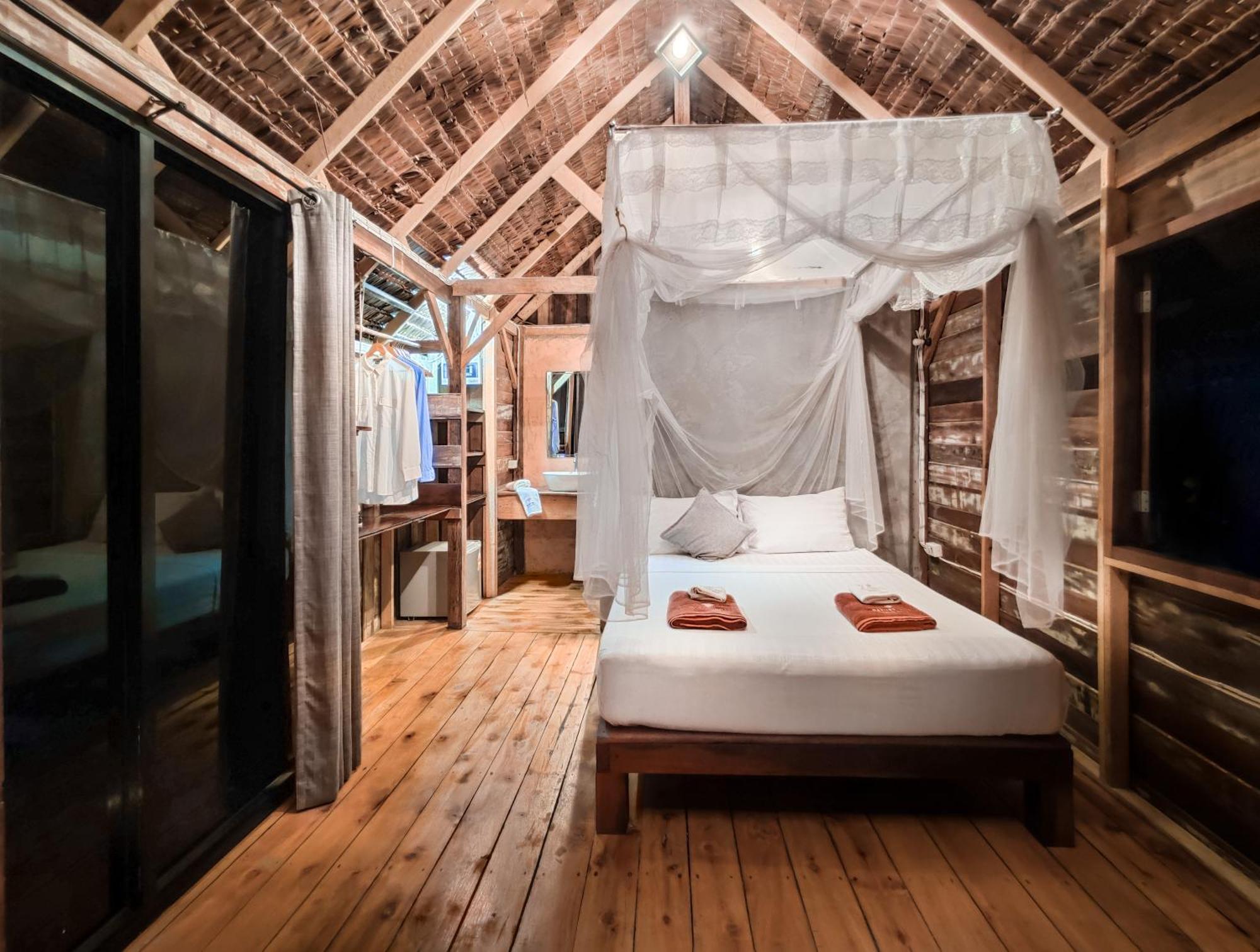 Nature Hill Koh Mook Room photo
