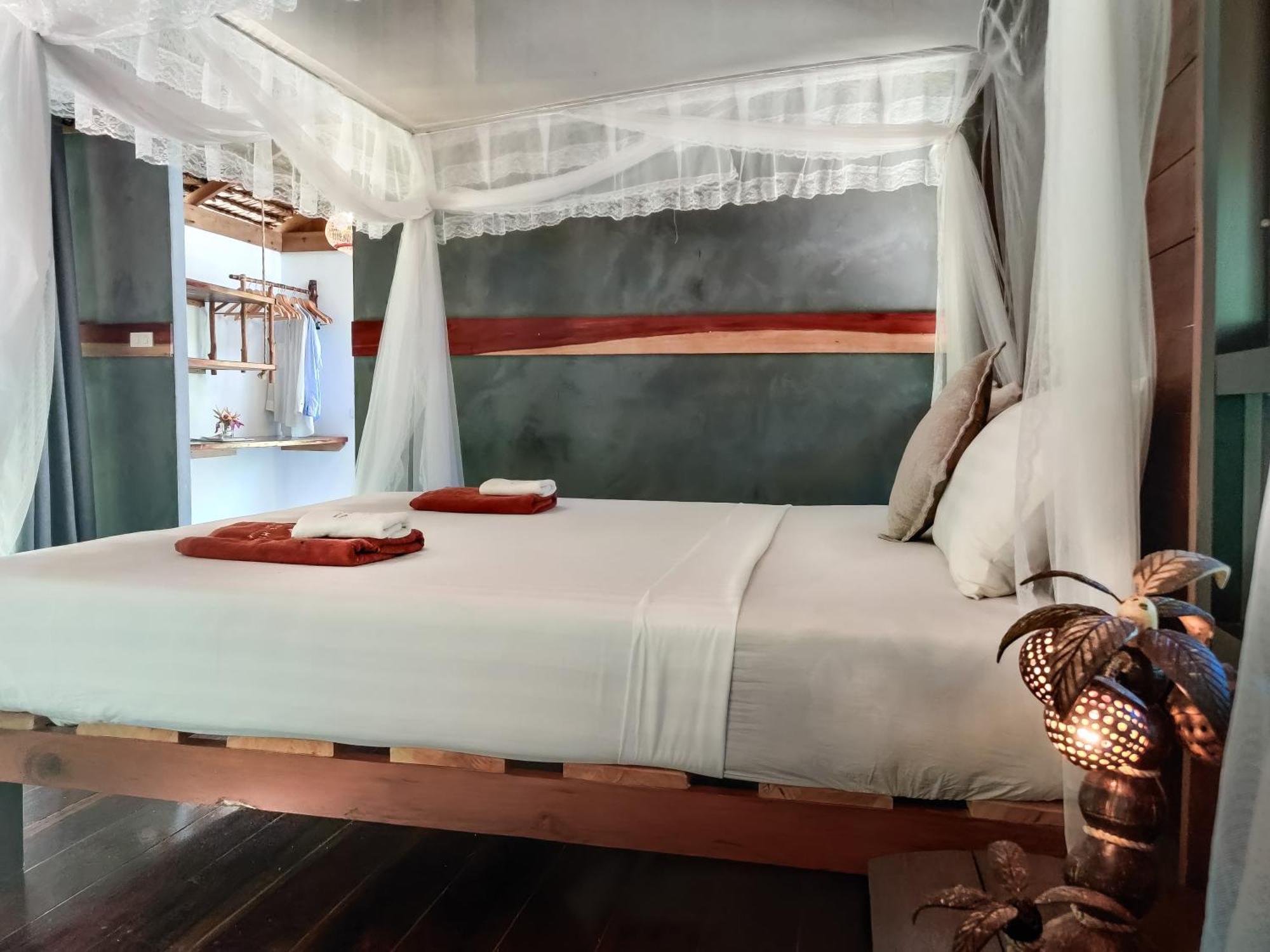 Nature Hill Koh Mook Room photo